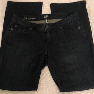 Ann Taylor LOFT size 6P jeans.